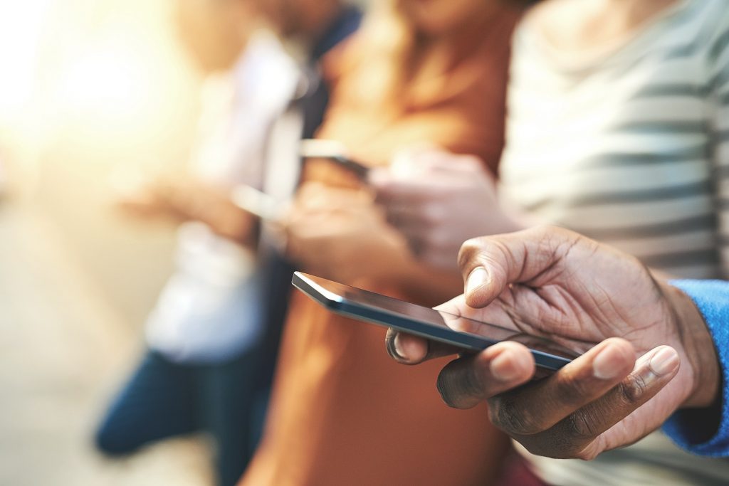Usuarios generando feedback por la gestión de experiencia del usuario